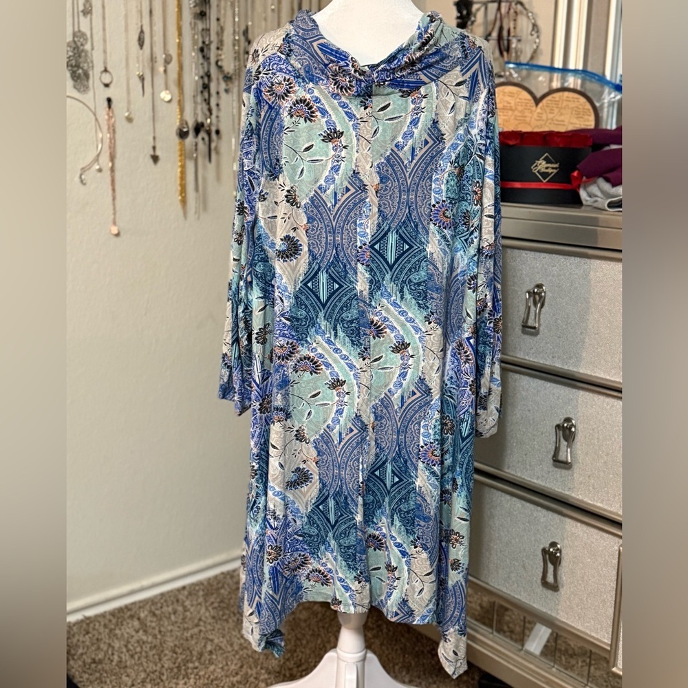Evan’s‎ blue blouse - Picture 3 of 3
